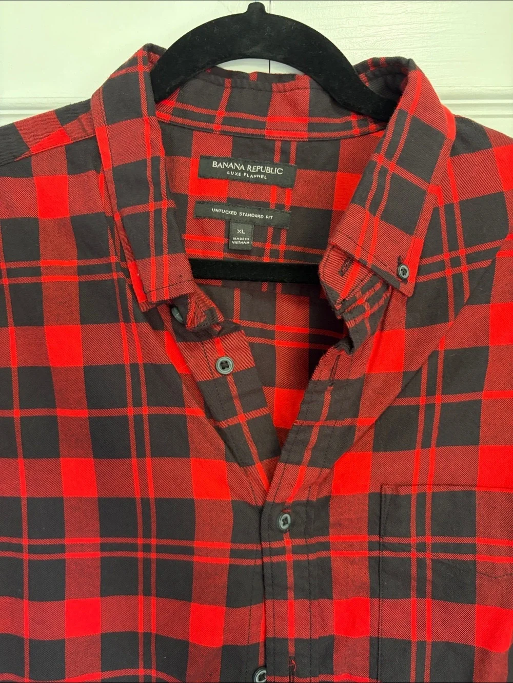 Banana Republic Men’s Red and Black Plaid Button-Down Shirt